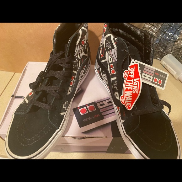 Vans Nintendo game over high tops skate shoes 9 - Picture 2 of 6